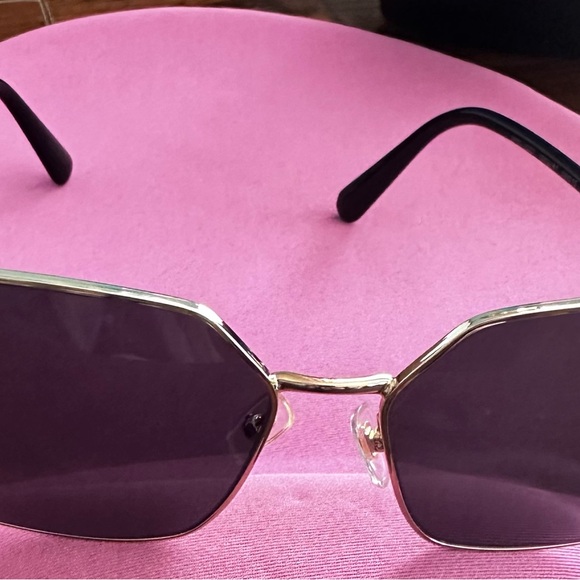 Versace Sunglasses - Picture 2 of 5